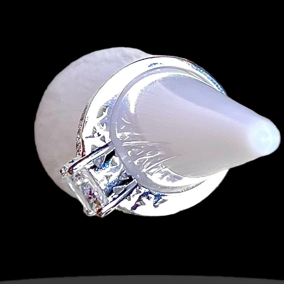 New Exclusively Fancy Solitaire Cut Sterling Silver .925 AAA CZ Ring - Szie 6 - Picture 7 of 12
